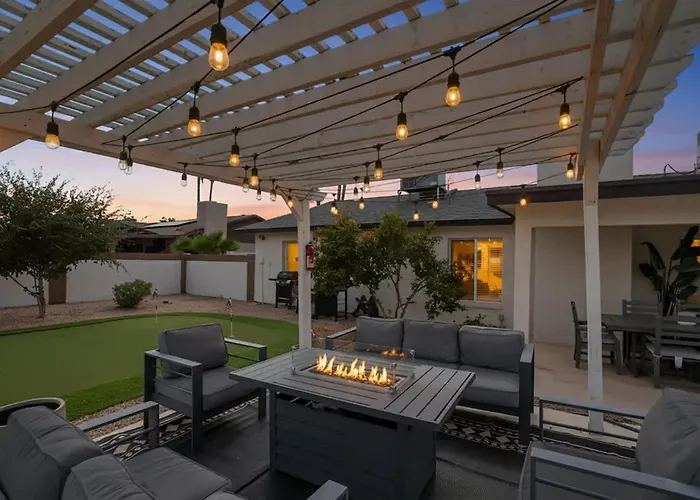 Modern Retreat With Pool Putting Games Holiday home