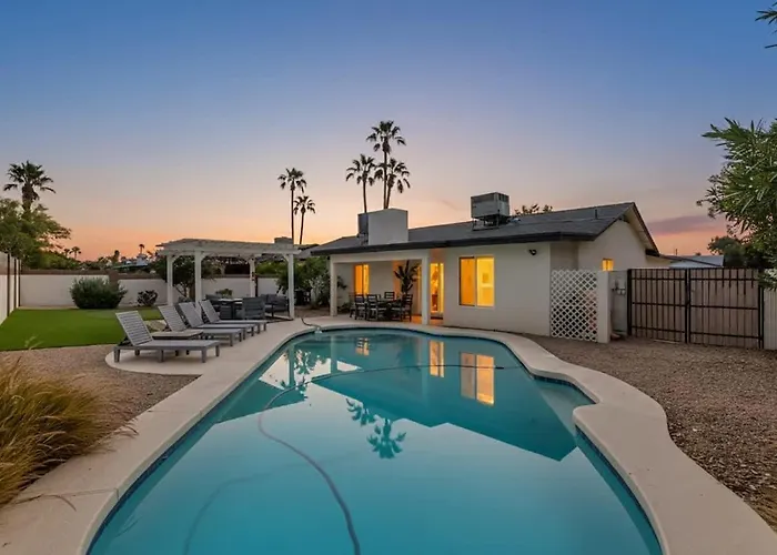 Modern Retreat With Pool Putting Games * Phoenix