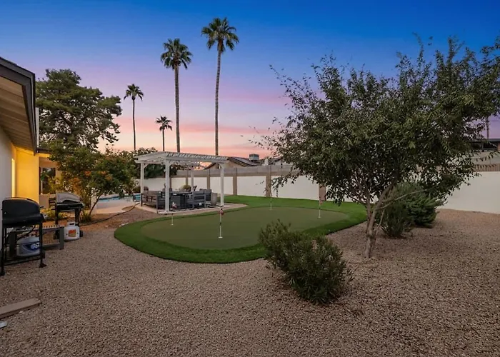 Modern Retreat With Pool Putting Games * Phoenix